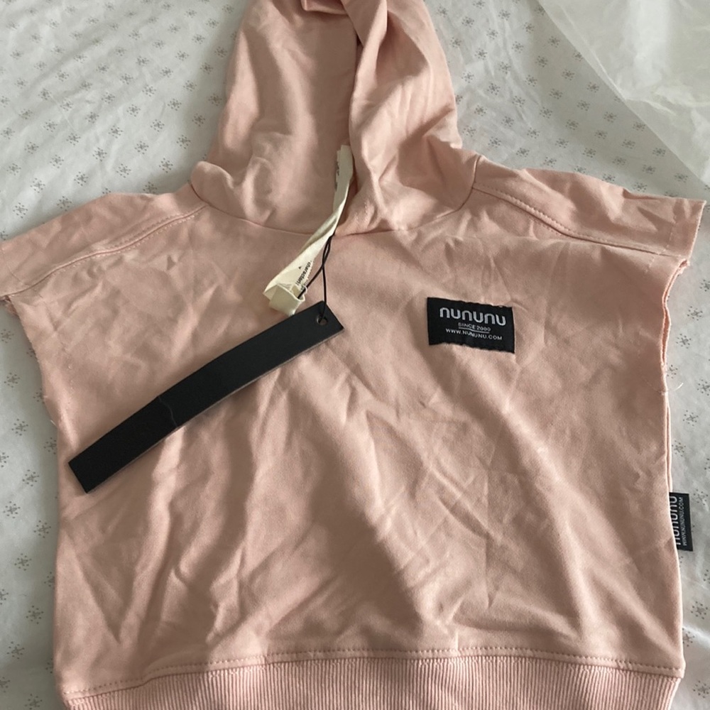 Kids sleeveless hoodie